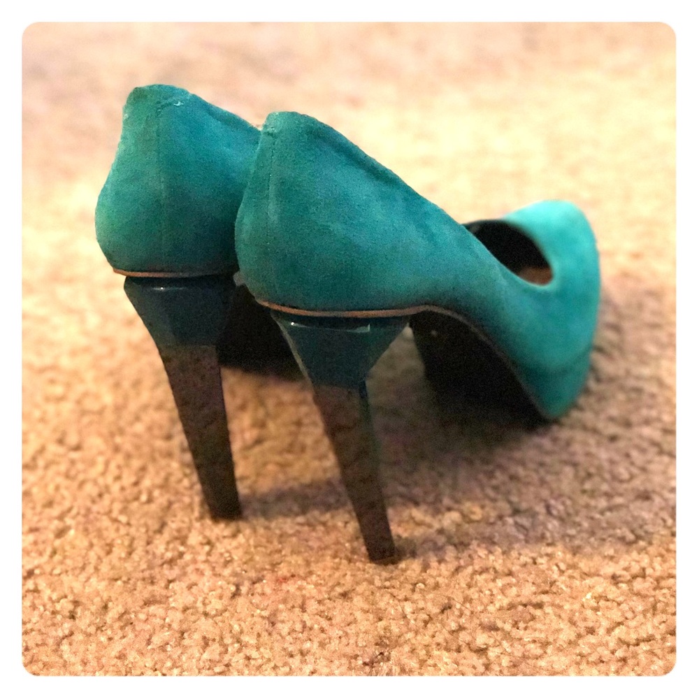 Rachel Roy Pumps
